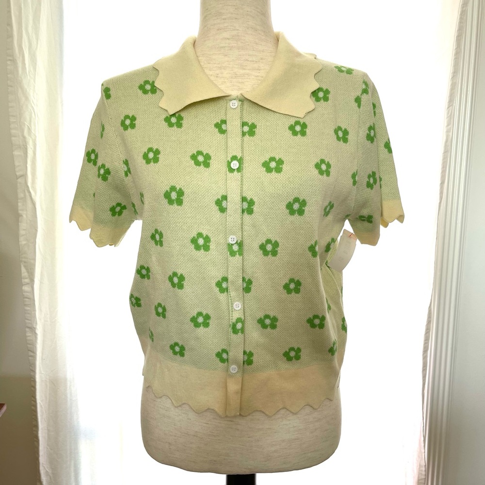 SOLD Flower power sweater top